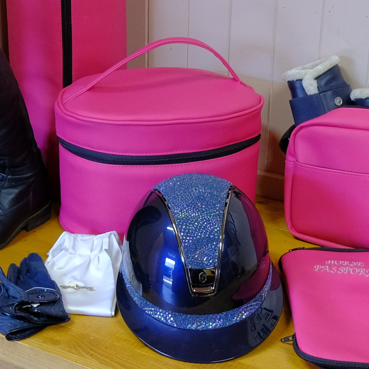 Riding Hat Bag